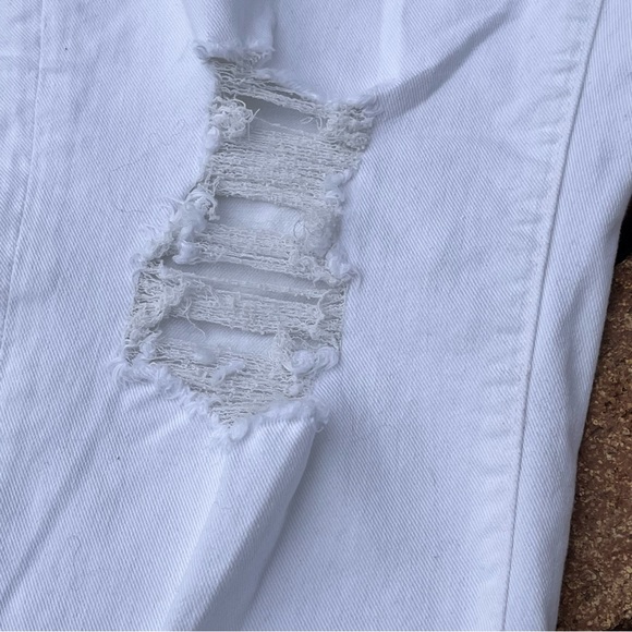 Express white distressed pant Sz 14s - Picture 2 of 8
